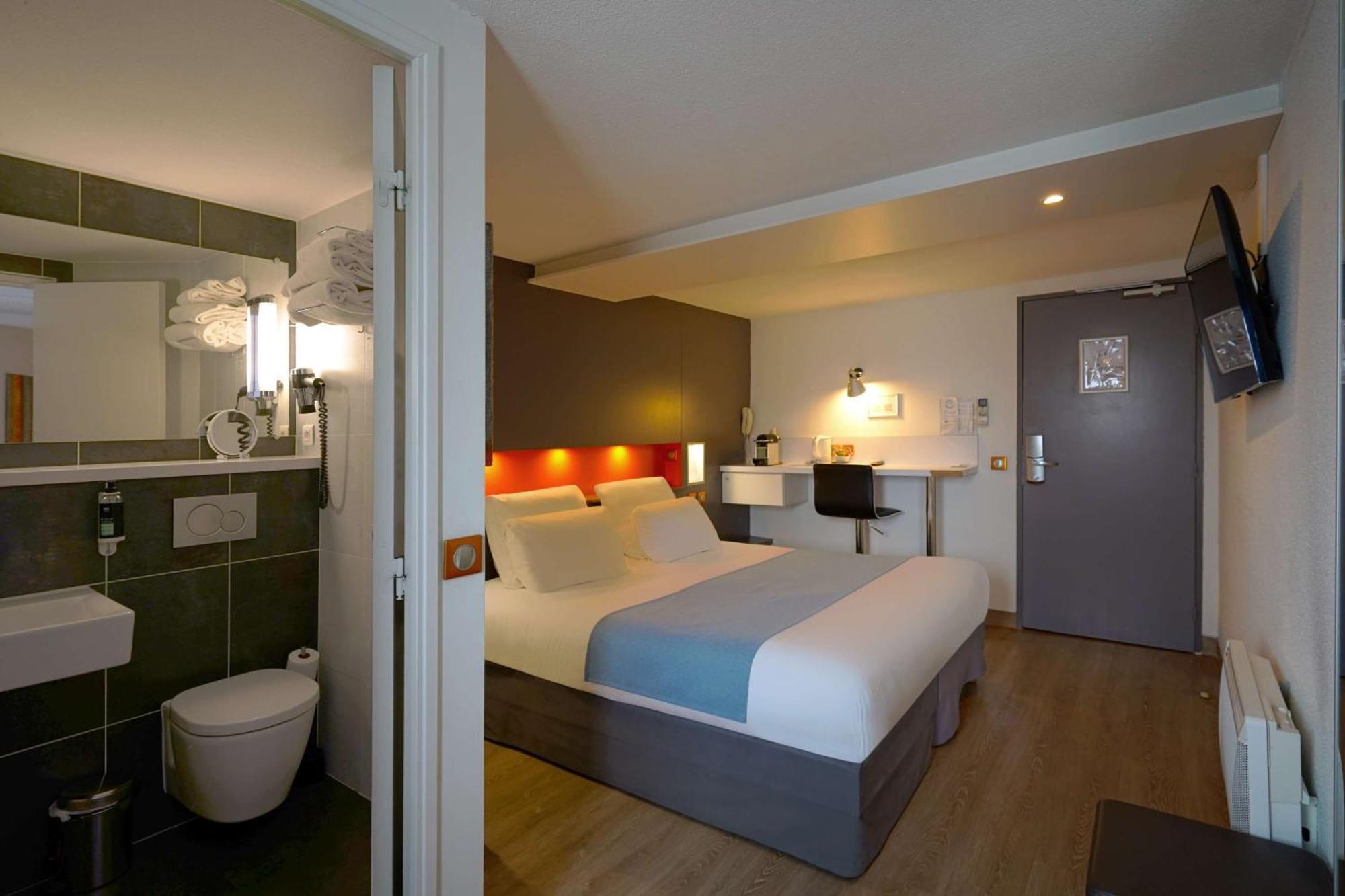 Hotel Best Western The Wish Versailles Guyancourt Esterno foto